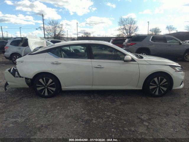 1N4BL4DV9NN335934 Nissan Altima Sv Fwd