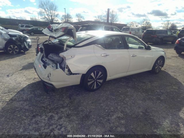 1N4BL4DV9NN335934 Nissan Altima Sv Fwd