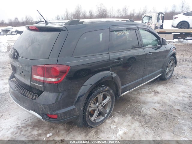 Dodge Journey Crossroad 2015 3C4PDCGGXFT584085 Image 4
