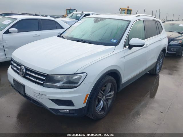 3VV3B7AX1LM126396 Volkswagen Tiguan 2.0t Se/2.0t Se R-line Black/2.0t Sel