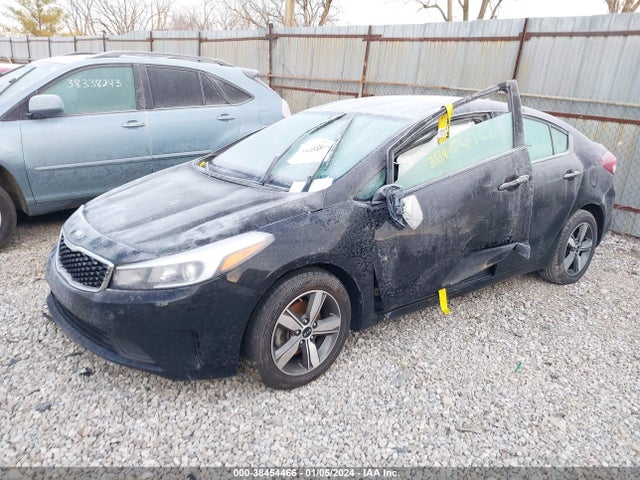 KIA FORTE LX 2018 3KPFL4A75JE225656 Image 2