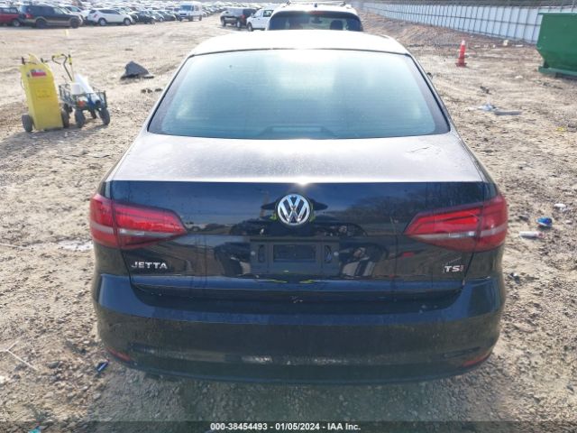 3VW2B7AJ8JM240962 Volkswagen Jetta 1.4t S