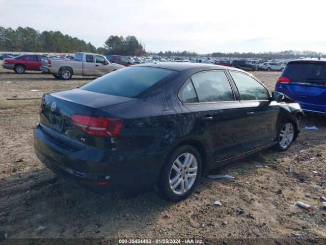 3VW2B7AJ8JM240962 Volkswagen Jetta 1.4t S