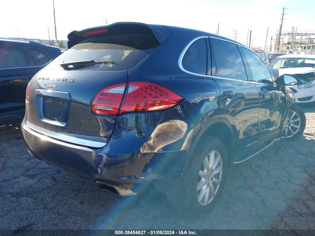 2011 PORSCHE CAYENNE WP1AA2A29BLA08532 Photo 3