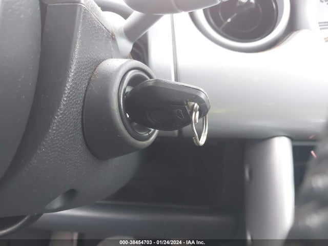 2005 MINI COOPER WMWRC33545TJ71750 Photo 10