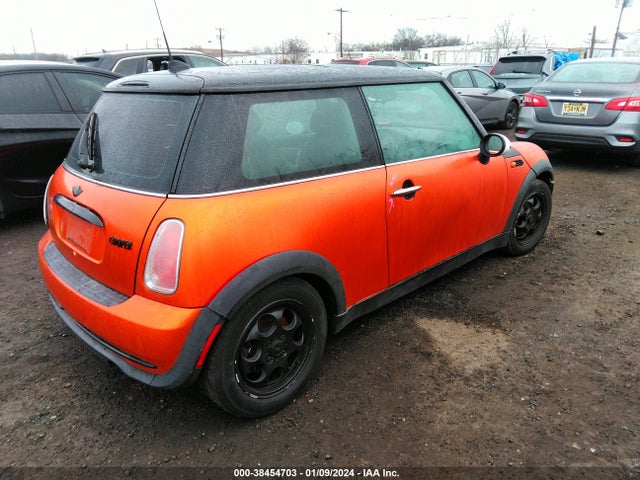 2005 MINI COOPER WMWRC33545TJ71750 Photo 3