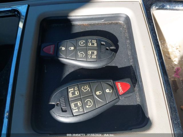 2C4RC1CG2ER234084 Chrysler Town & Country Touring-l
