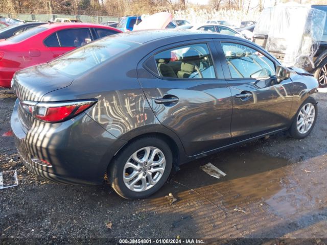 3MYDLBZV0GY142482 Scion IA