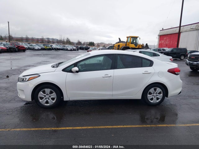 KIA FORTE LX 2017 3KPFL4A79HE116112 Image 14