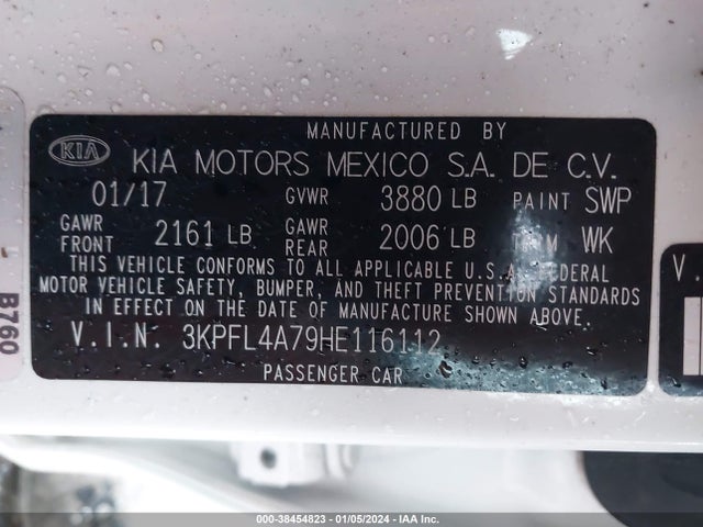 KIA FORTE LX 2017 3KPFL4A79HE116112 Image 9