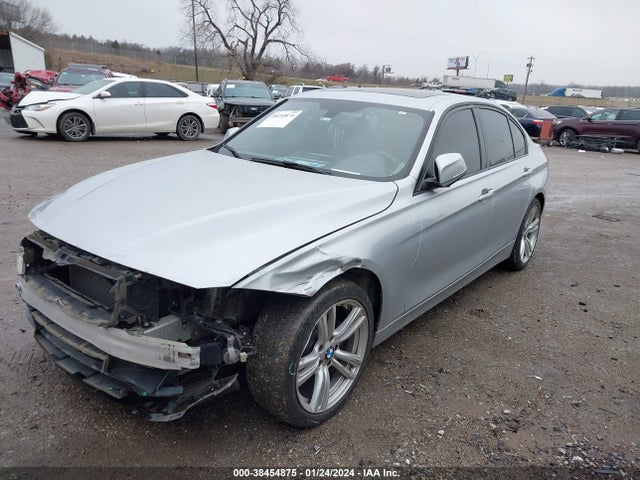 BMW 328i Xdrive 2016 WBA8E3G54GNT77724 Image 2