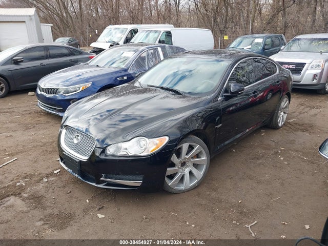 2011 JAGUAR XF SAJWA0GB8BLR81437 Photo 1
