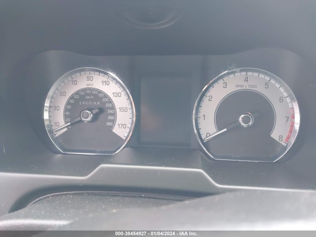 2011 JAGUAR XF SAJWA0GB8BLR81437 Photo 6