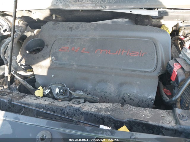 2015 JEEP RENEGADE LATITUDE VIN: ZACCJABT0FPB59477