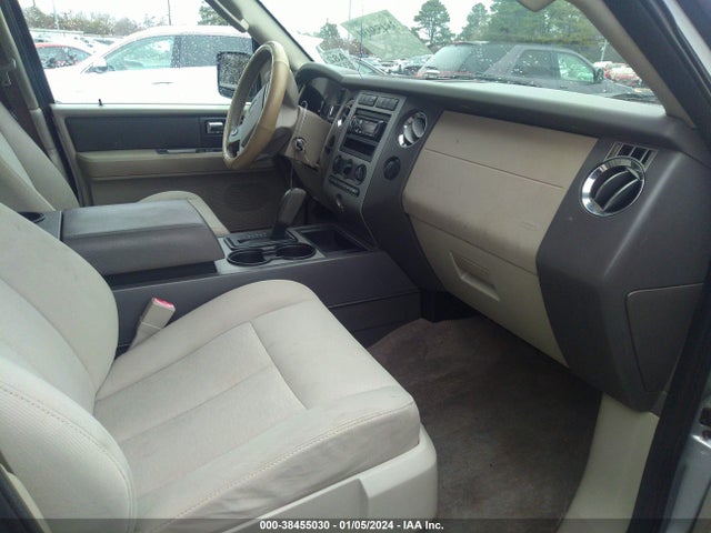 2010 FORD EXPEDITION XLT VIN: 1FMJU1F56AEB73023