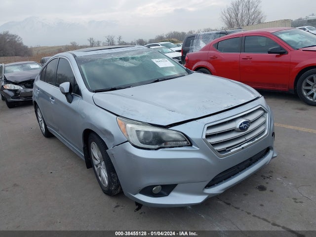 2015 4S3BNAD62F3018165 main image