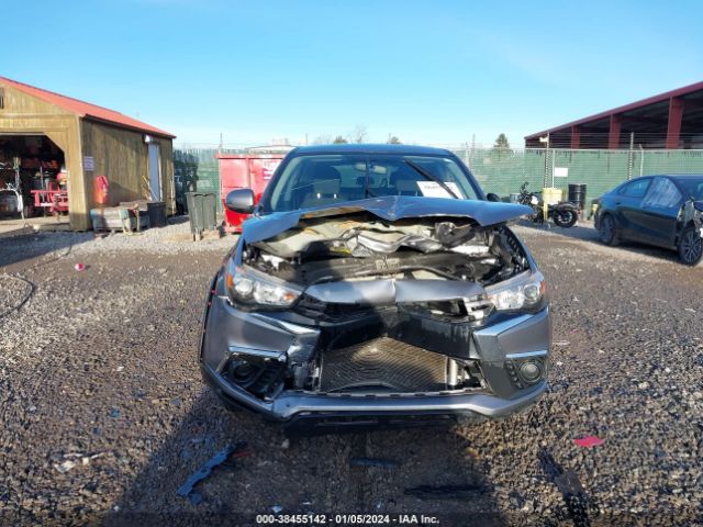JA4AP3AUXJZ007015 Mitsubishi Outlander Sport 2.0 Es