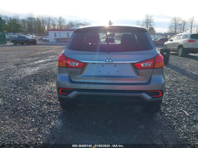JA4AP3AUXJZ007015 Mitsubishi Outlander Sport 2.0 Es