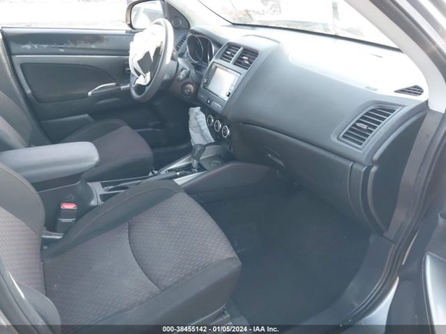 JA4AP3AUXJZ007015 Mitsubishi Outlander Sport 2.0 Es
