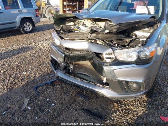 JA4AP3AUXJZ007015 Mitsubishi Outlander Sport 2.0 Es