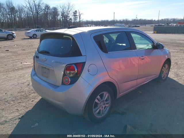 Chevrolet Sonic Lt Auto 2015 1G1JC6SH6F4149296 Image 4