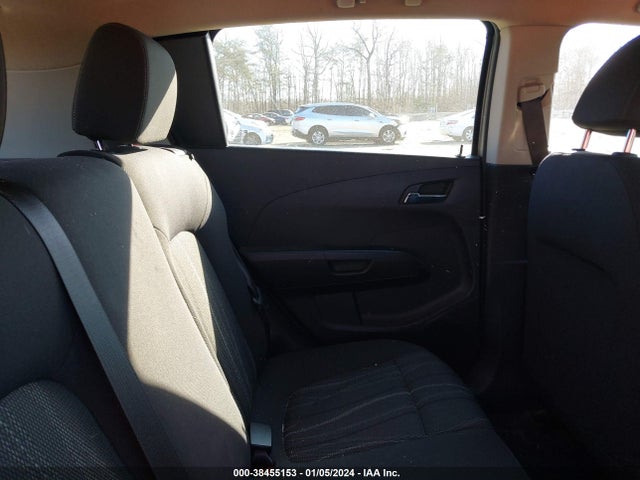 Chevrolet Sonic Lt Auto 2015 1G1JC6SH6F4149296 Image 8