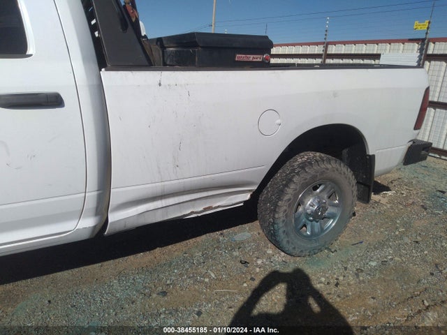 2018 RAM 2500 TRADESMAN 4X4 8' BOX VIN: 3C6UR5HJ9JG364598