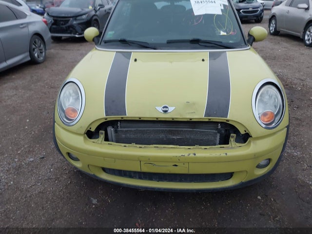 2009 MINI COOPER WMWMR33589TU95203 Photo 5