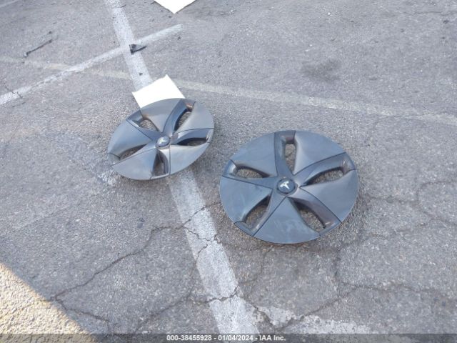 5YJ3E1EB2KF450476 Tesla Model 3 Long Range/performance