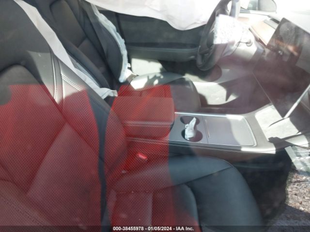 2023 TESLA MODEL Y 7SAYGDEE9PF715562 Photo 4