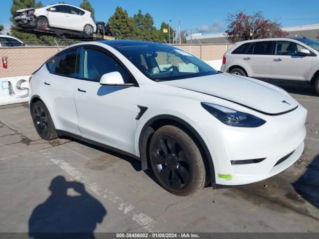 2023 TESLA MODEL Y 7SAYGAEE0PF781397