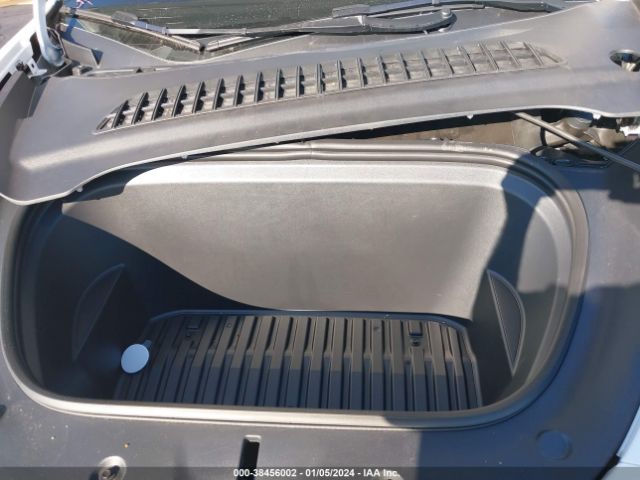 2023 TESLA MODEL Y 7SAYGAEE0PF781397 Photo 9