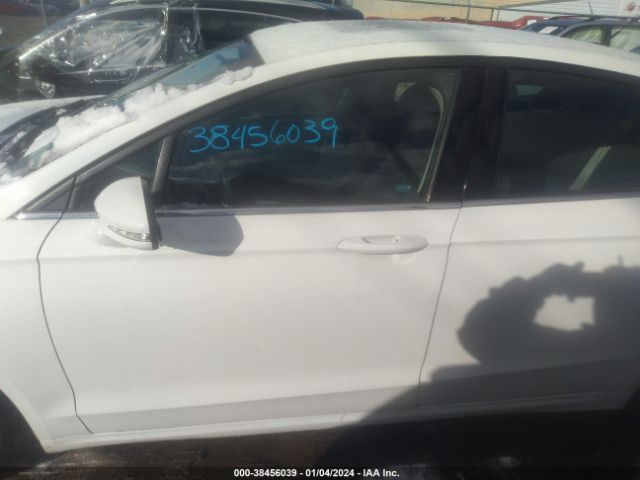 3FA6P0H94FR273188 Ford FUSION SE