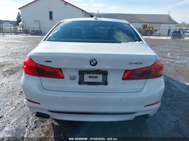 BMW 540i Xdrive 2018 WBAJE7C52JWD53778 Image 16