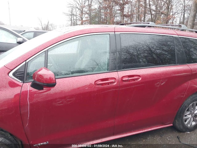 Toyota SIENNA LE 2021 5TDKRKEC3MS073881 Image 14