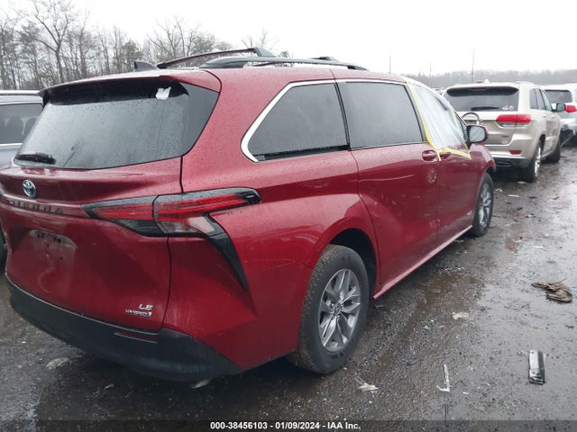 Toyota SIENNA LE 2021 5TDKRKEC3MS073881 Image 4