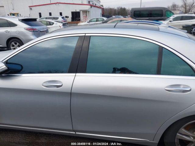 WDDUG8FBXHA318031 Mercedes-Benz S 550 4matic