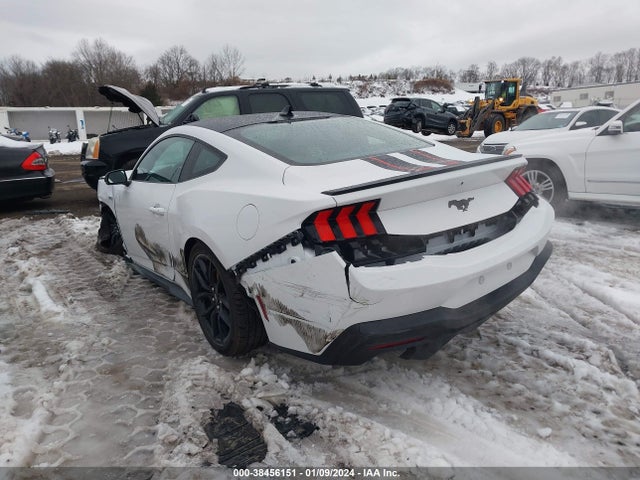 Ford Mustang Ecoboost Premium Fastback 2024 1FA6P8TH4R5110156 Image 3
