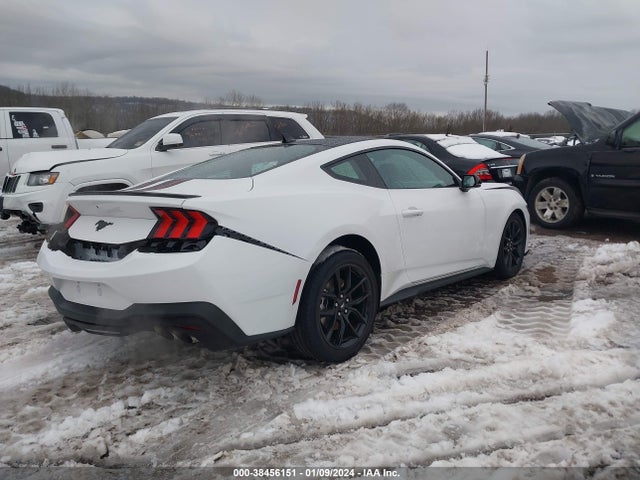 Ford Mustang Ecoboost Premium Fastback 2024 1FA6P8TH4R5110156 Image 4