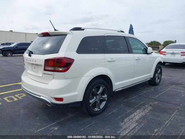 3C4PDCGB8FT530403 Dodge Journey Crossroad