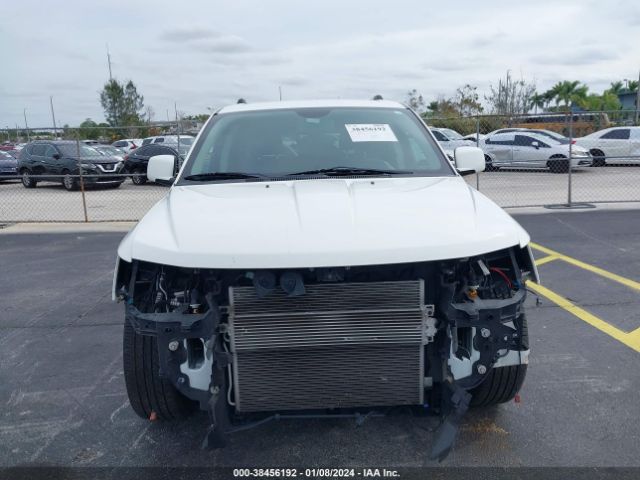 3C4PDCGB8FT530403 Dodge Journey Crossroad