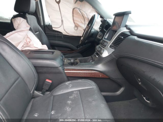 1GKS2FKC7HR143875 GMC Yukon Xl Sle