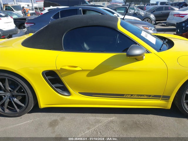 Porsche 718 Boxster T 2023 WP0CA2A8XPS205110 Image 13