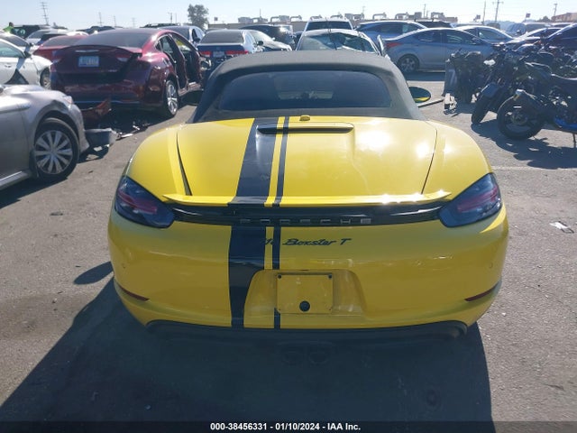 Porsche 718 Boxster T 2023 WP0CA2A8XPS205110 Image 16
