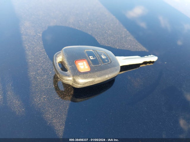 Toyota RAV4 LE 2016 2T3BFREV2GW489751 Image 11