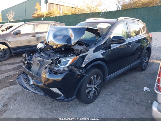 Toyota RAV4 LE 2016 2T3BFREV2GW489751 Image 2
