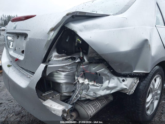 2007 HONDA ACCORD 2.4 EX VIN: 1HGCM56887A211528