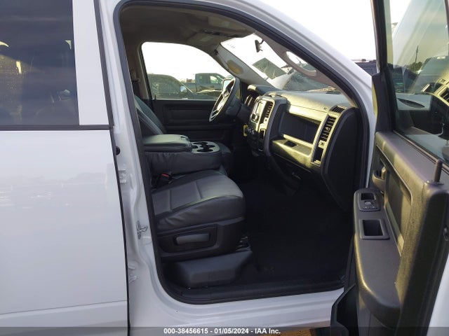 RAM 1500 Classic Express Quad Cab 4x2 6'4 Box 2019 1C6RR6FT9KS552533 Image 5