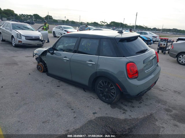 2018 MINI HARDTOP WMWXU1C58J2F79549 Photo 2