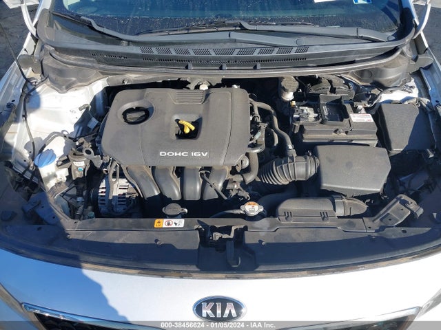 KIA FORTE LX 2017 3KPFL4A72HE014232 Image 10